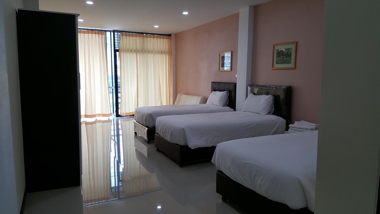 Charoensuk Grand Hotel Kabin Buri Экстерьер фото